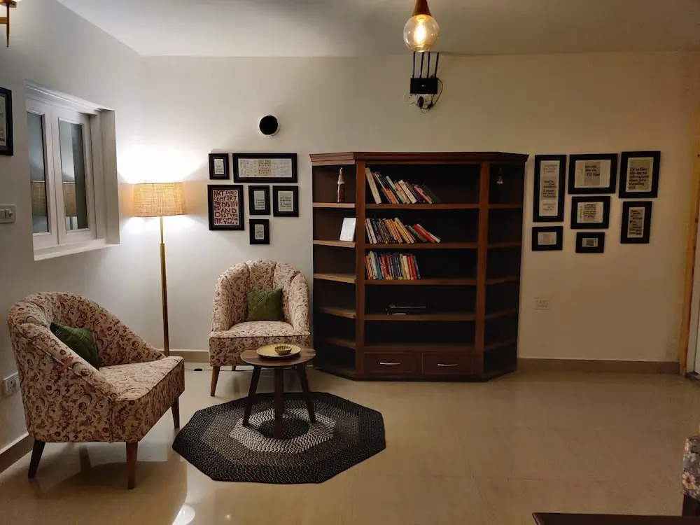 Oakwood Forest Retreat