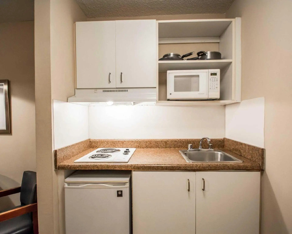 Tampa Bay Extended Stay - Airport