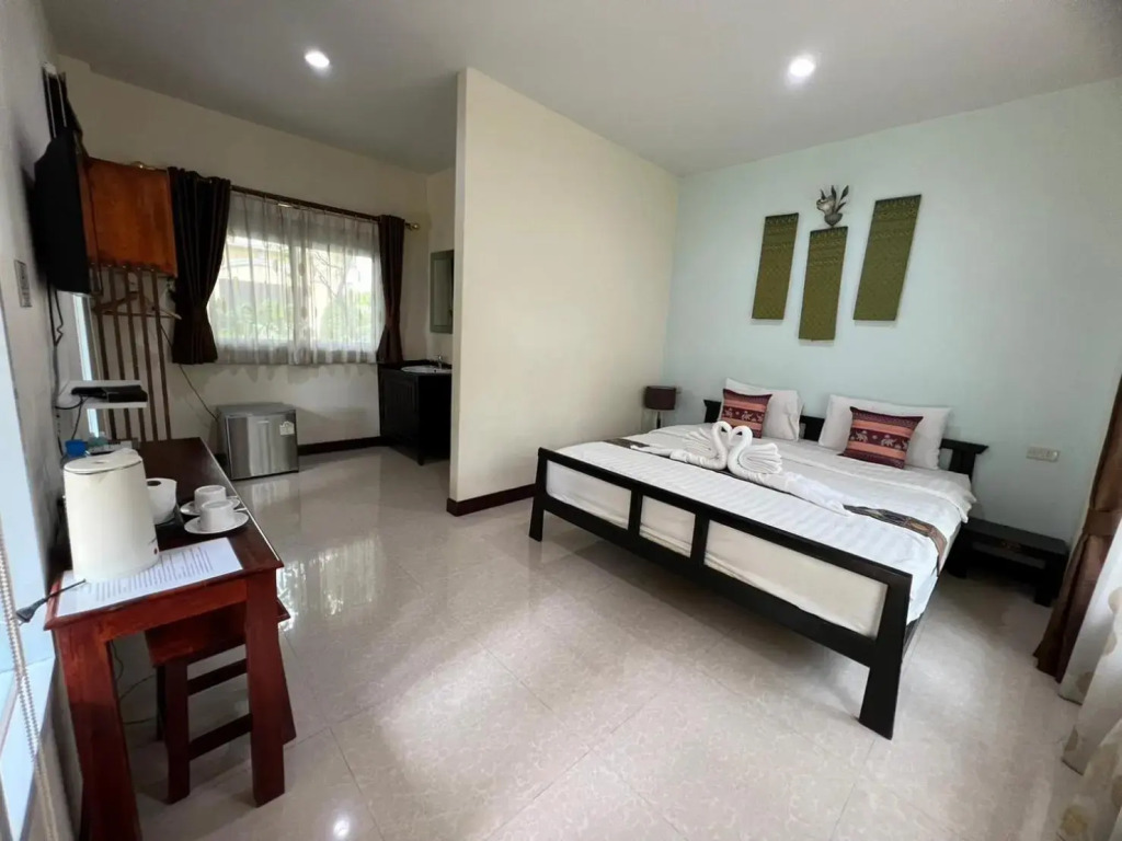 Park & Pool Resort