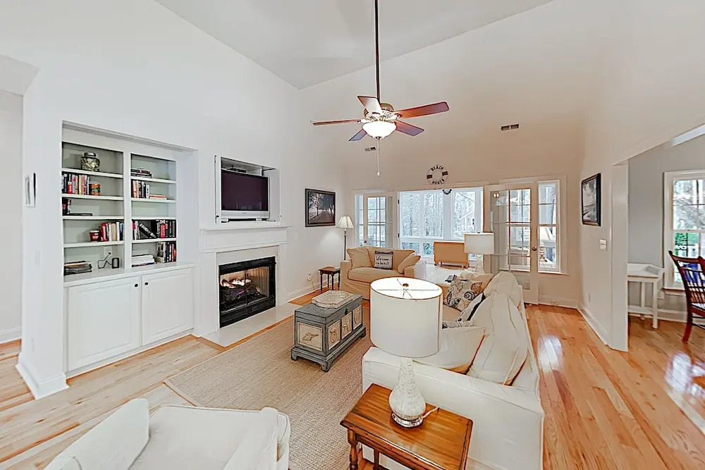 New Listing! Tranquil Seabrook Island Getaway home