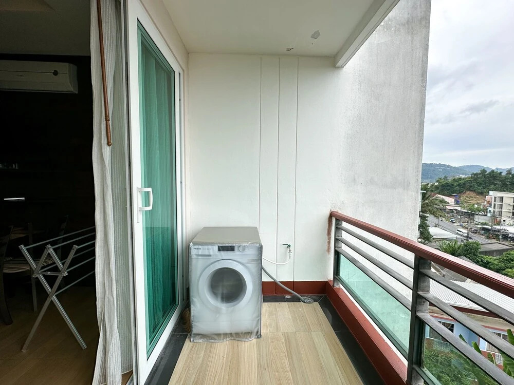 Sea and Sky condo Karon 306