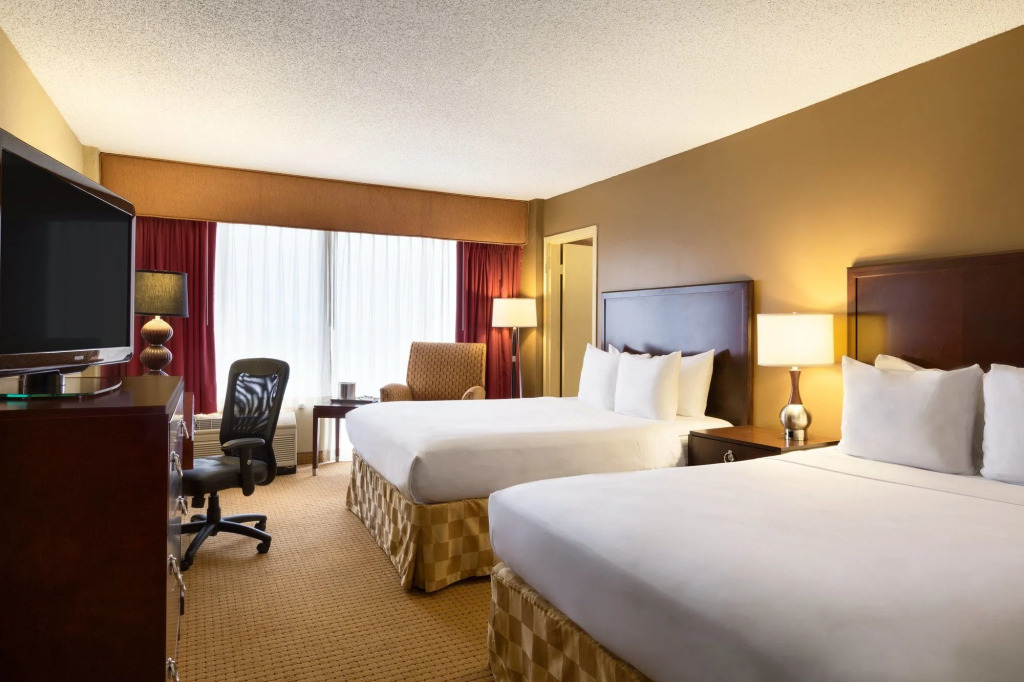 Radisson Rochester Riverside
