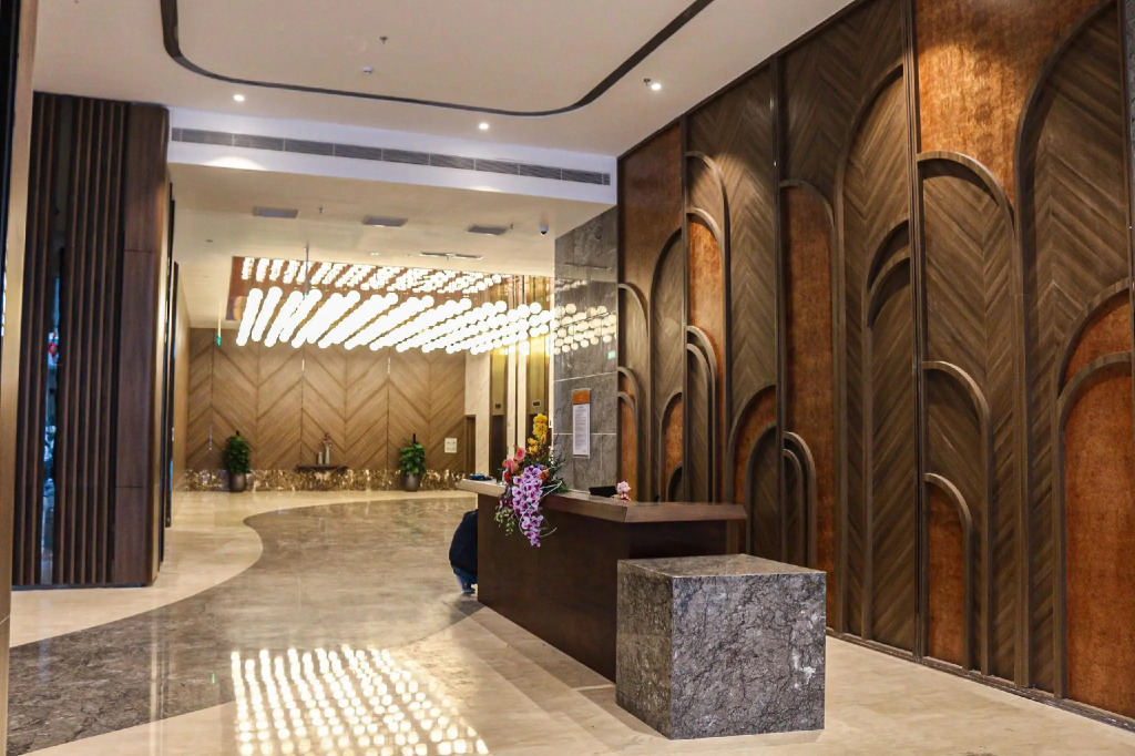 Muong Thanh Luxury Ha Long Centre Hotel