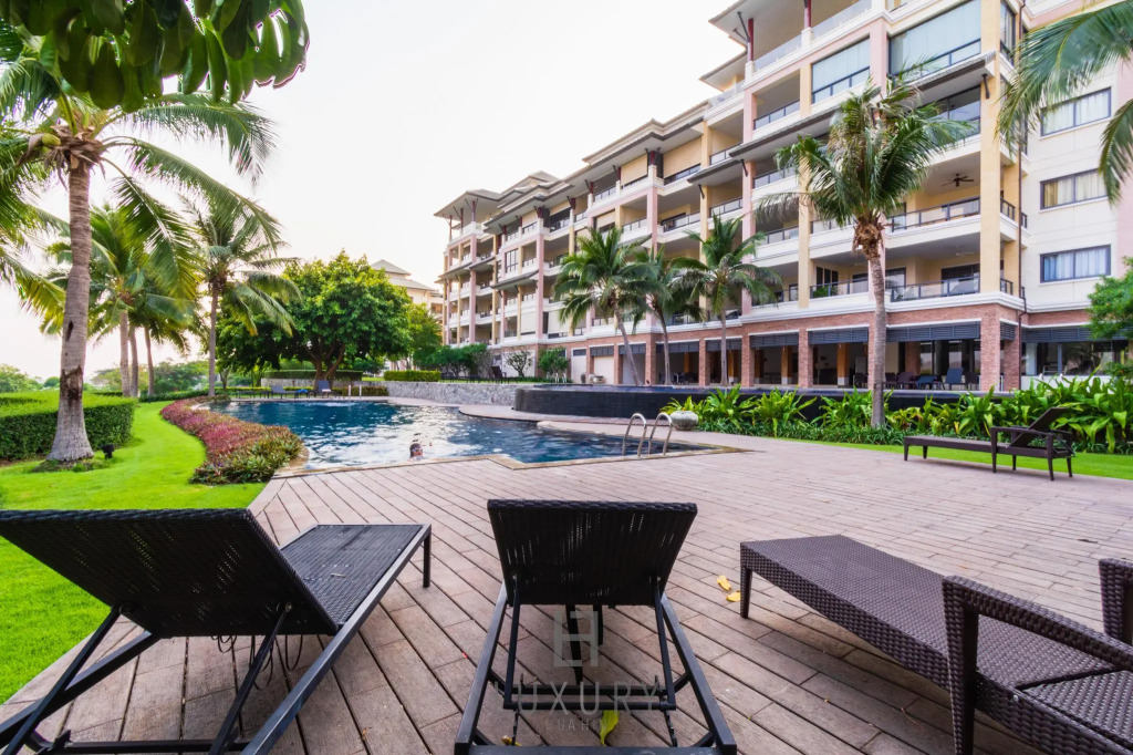 Two Bedroom Condo At Black Mountain BM108