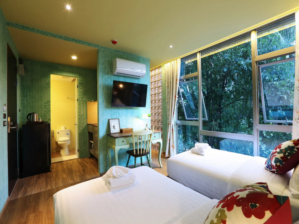Tints of Blue Hotel