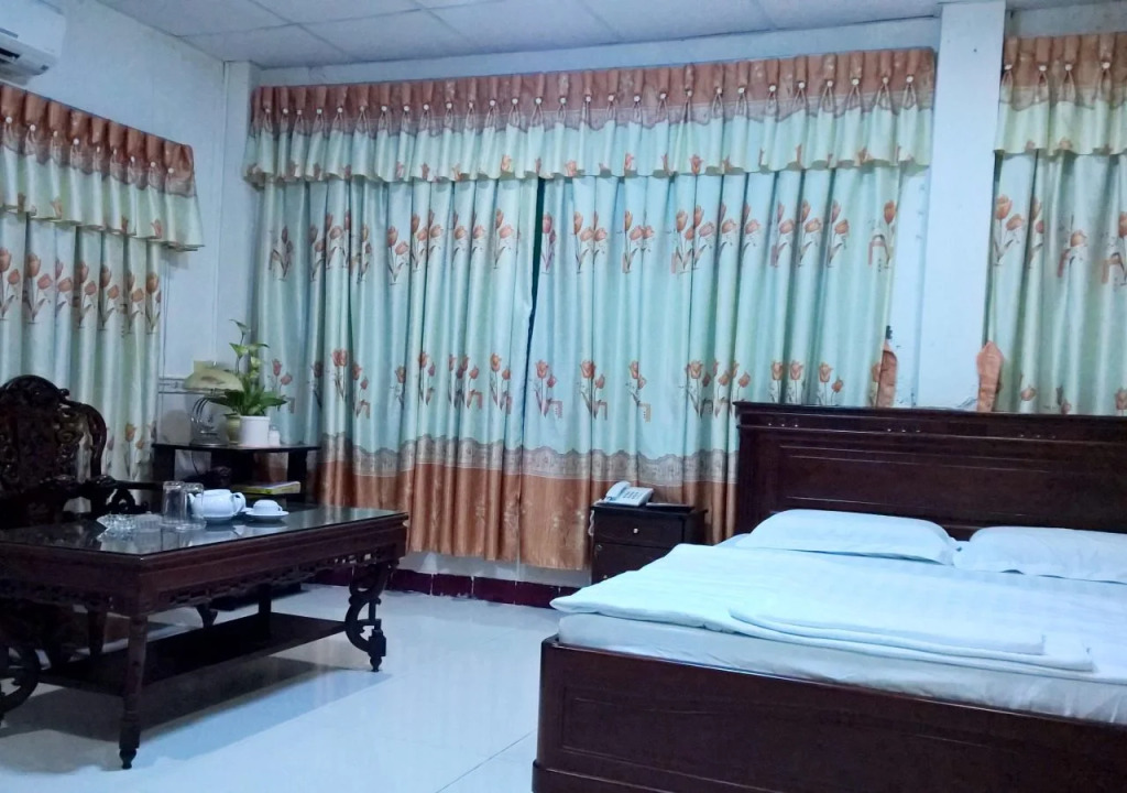 Quang Sang Hotel
