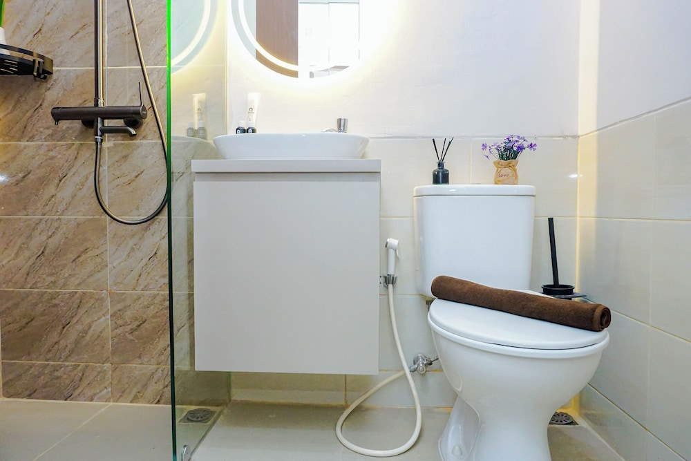 Compact And Functional Studio At Apartment Transpark Juanda Bekasi Timur