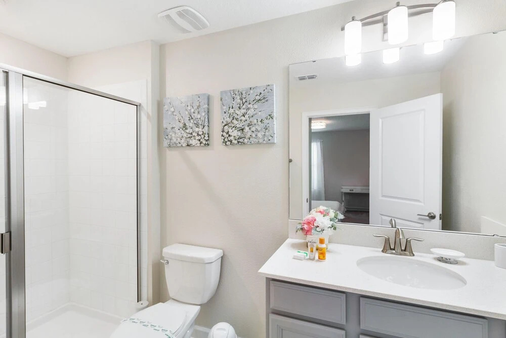 2957 FS - Luxury Oasis: 6BR Villa Pool Game
