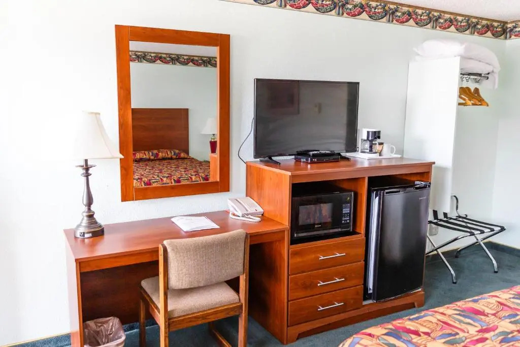 Safari Inn