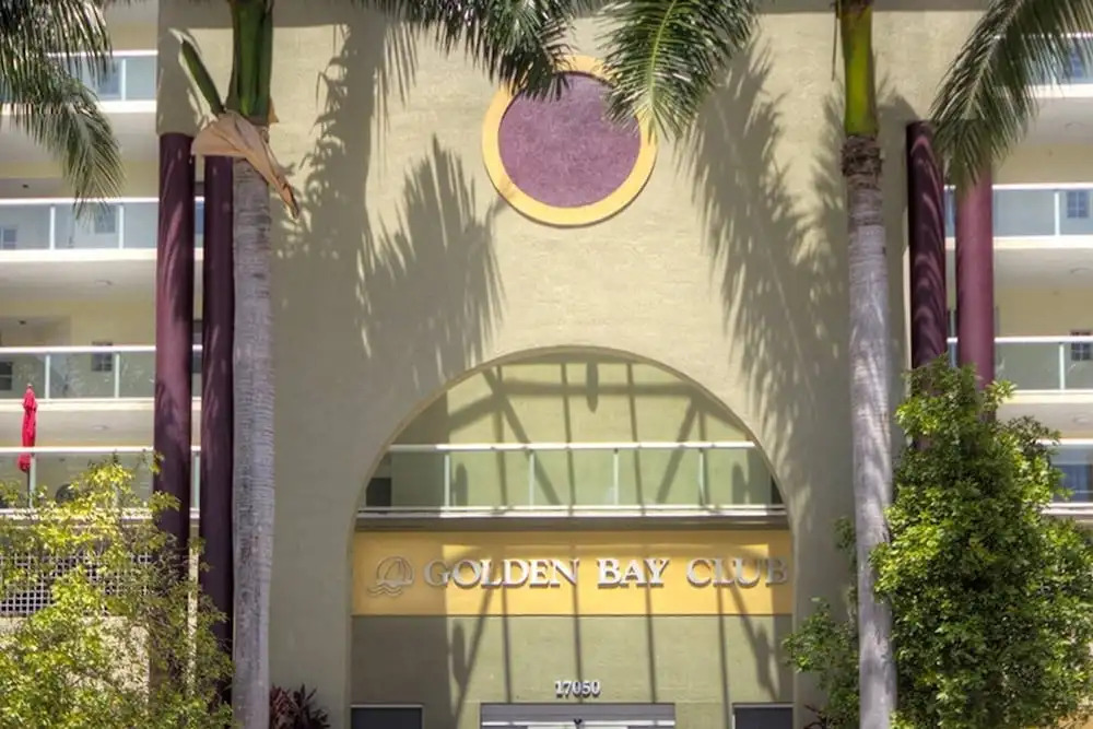 Le Golden Bay 906- 6 People, Sunny Isles Str-01044