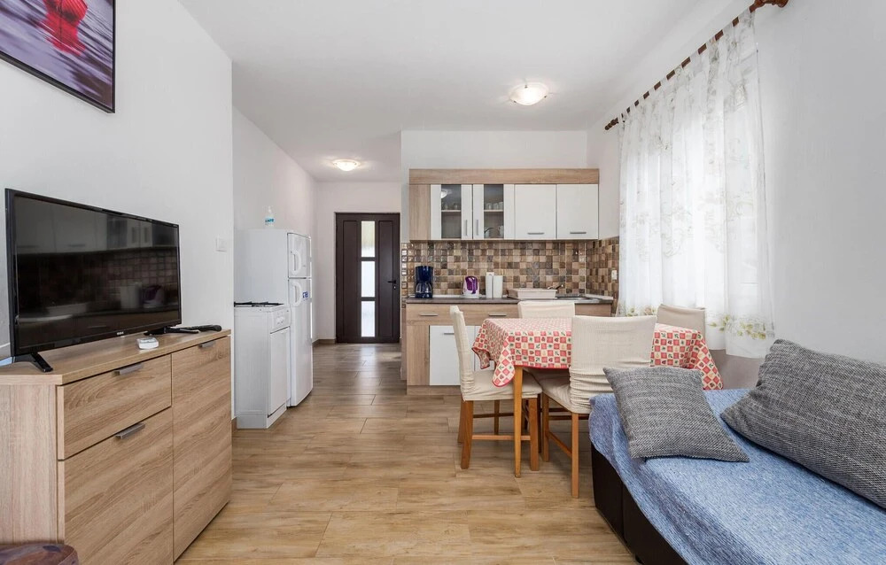 Nice Home in Baric Draga With Wifi and 1 Bedrooms