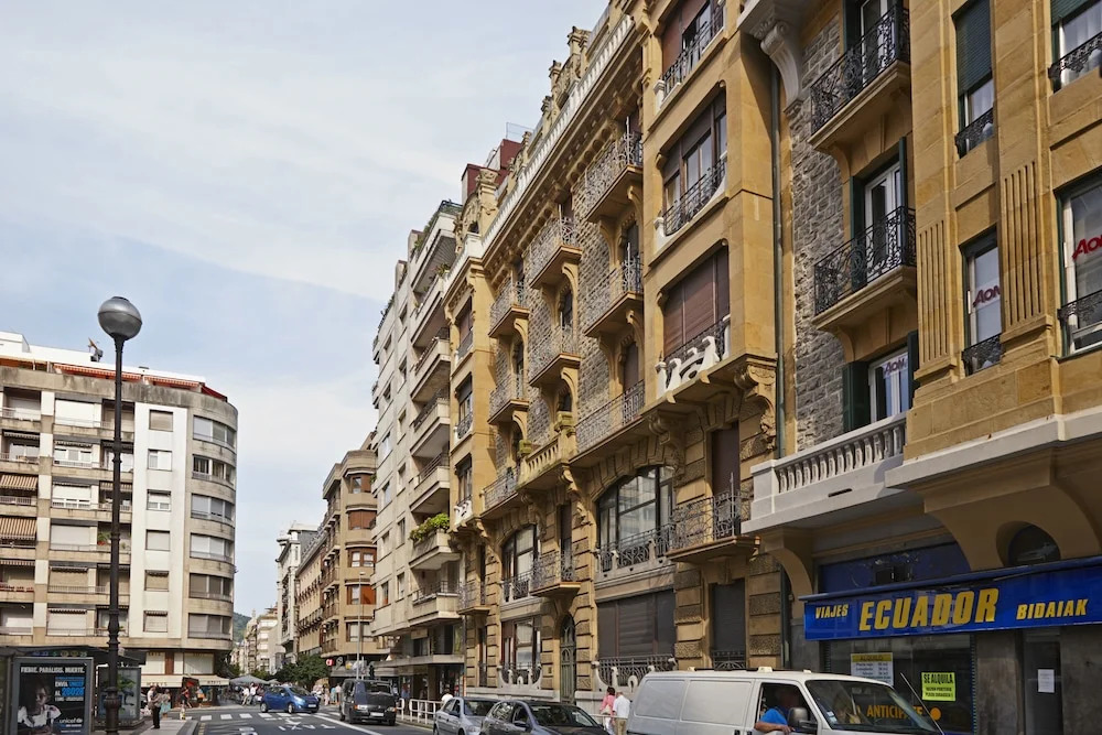 Zubieta Playa 5 Apartment by FeelFree Rentals