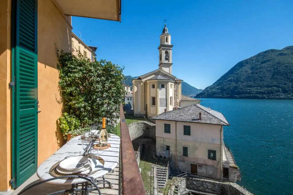 Lake View Apartments At the Pier Of Brienno - By House Of Travelers -