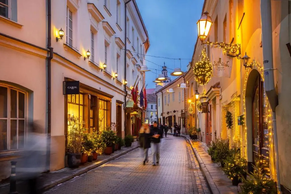 Luxury 2BDR Heart Of Old Town