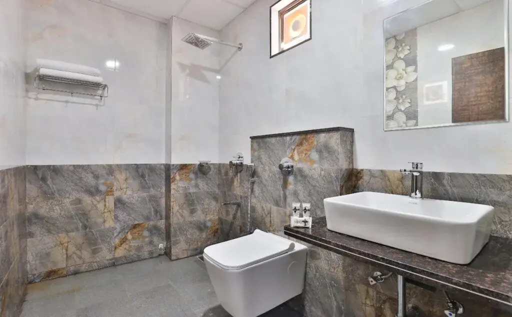 Hotel Parth Inn