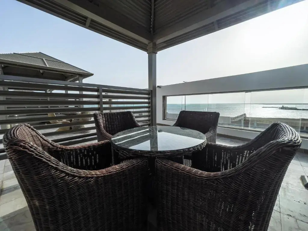 Sand Beach Suites