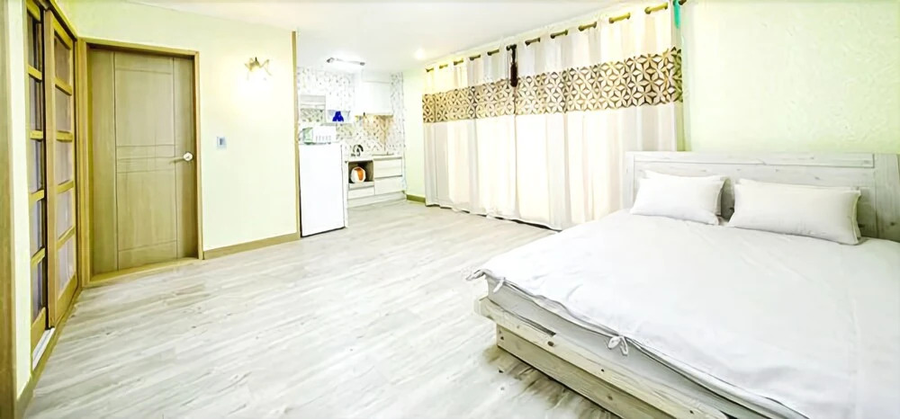 Seogwipo Wemerang Pension