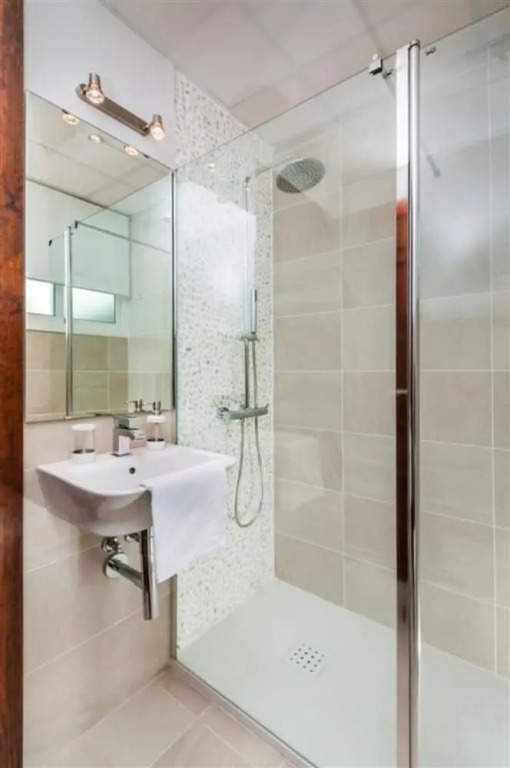 Cozy & Bright 2 Bd Apartment, Plaza de la Maestranza