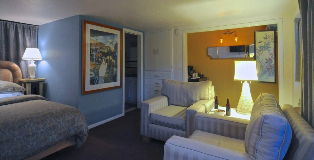 The Motor Lodge