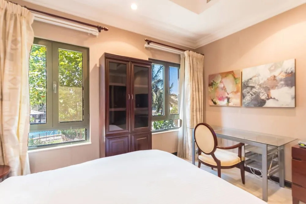 Yanjoon Holiday Villas - Palm Frond A