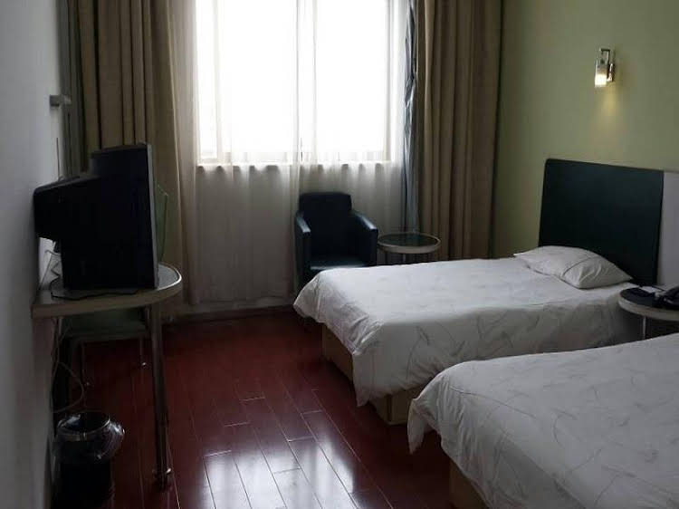Motel Shanghai Minxing Road