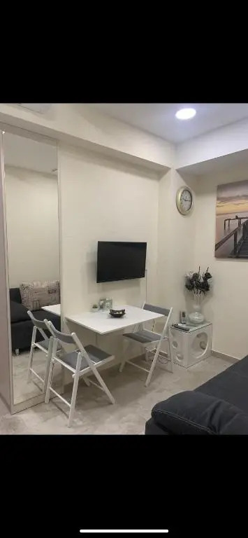 Elegant Studio