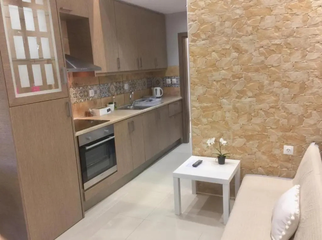 6- Stylish mini-suite for 2 in central Rhodes!