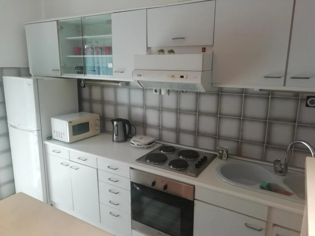 Pine Apartment