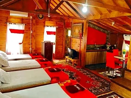 Penginapan Muslim Yuni INN