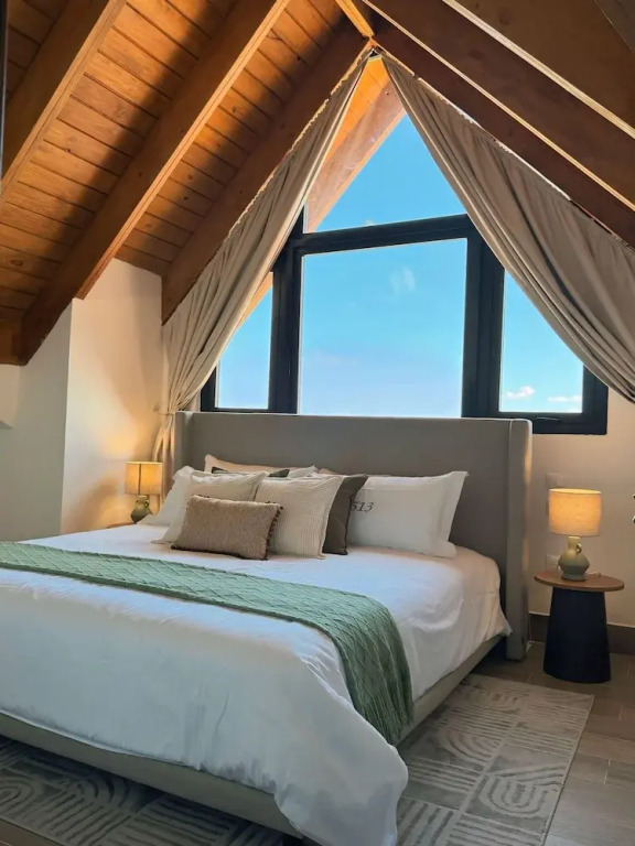 4 Guests 2 Bedrooms Gym and Pool Cap Cana
