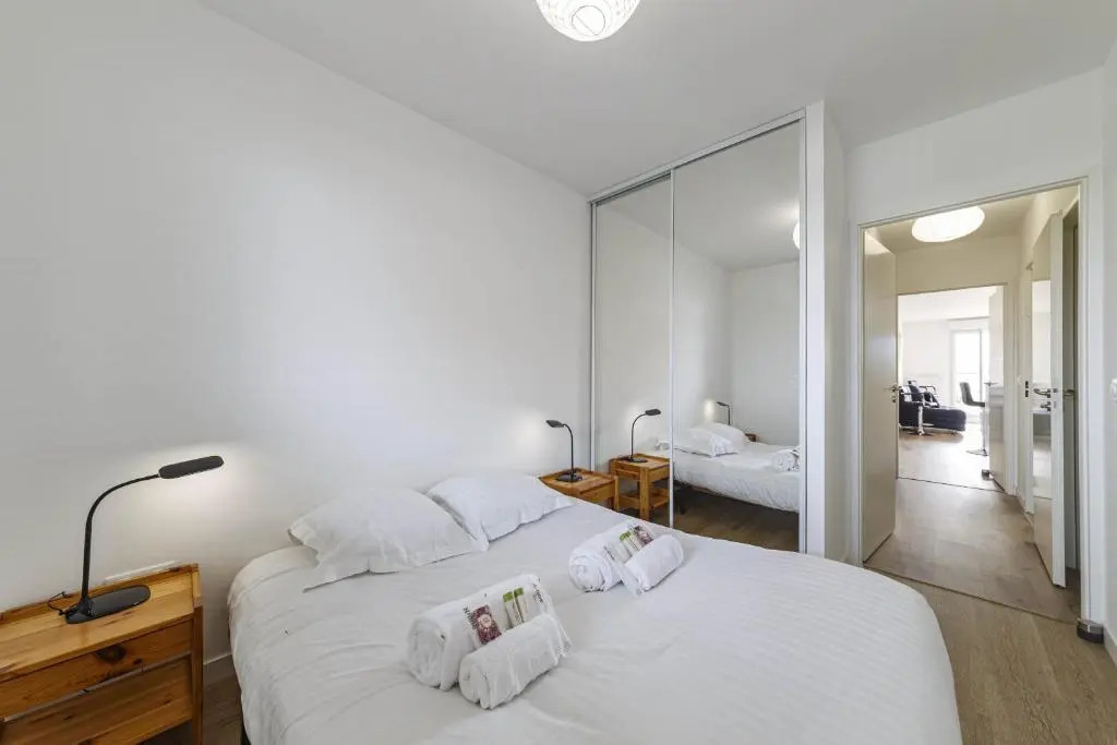 Bel appartement moderne avec jardin - terrasse