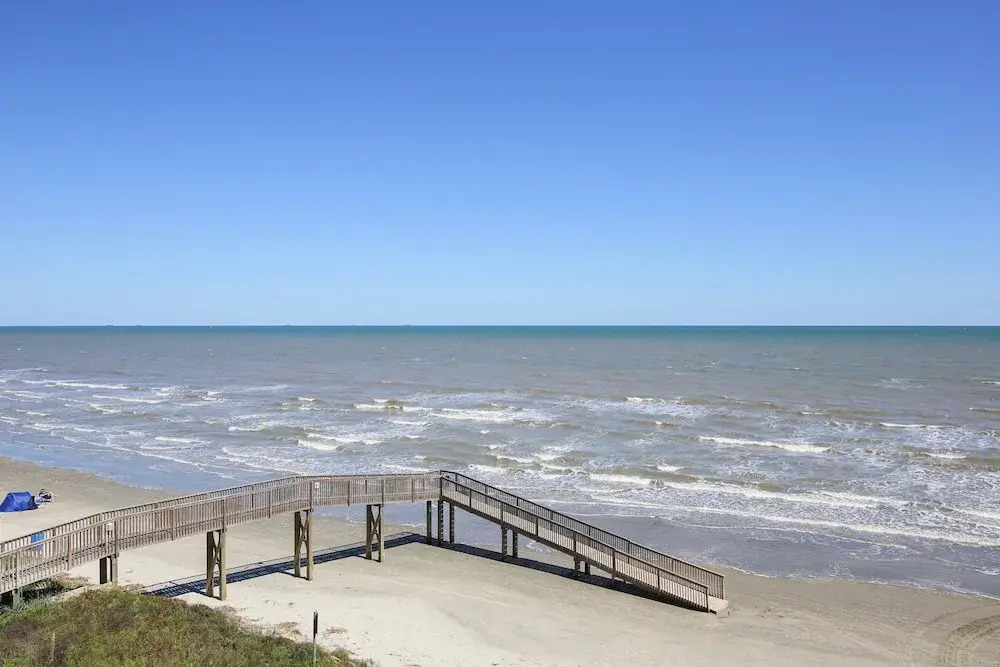 Seascape 1309 2 Bedroom Condo by RedAwning