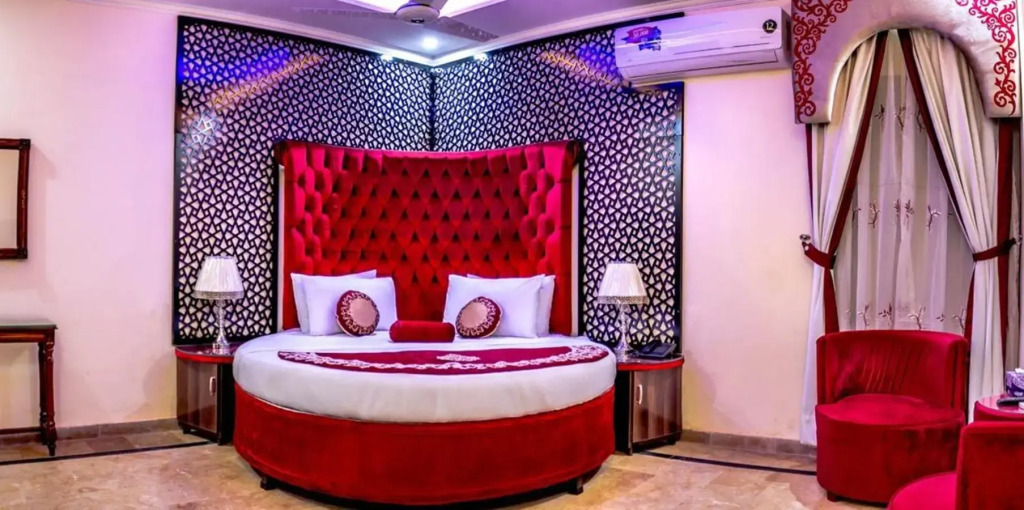 Rose Palace Hotel, Gulberg