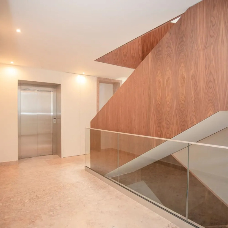 Liiiving in Porto - Crystal Palace Apartment