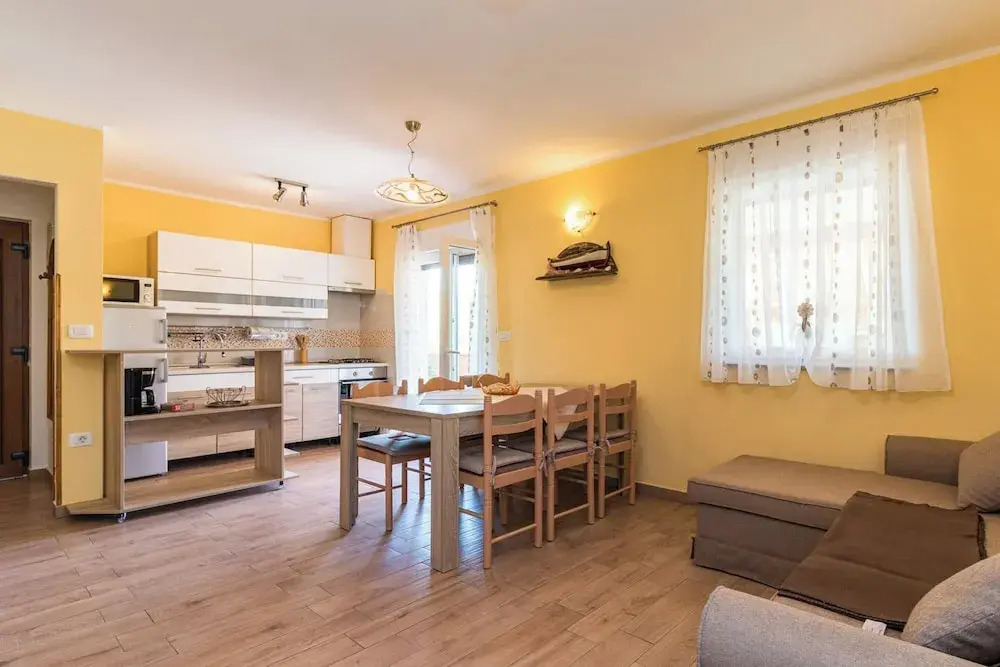 Lovely Family Bungalow With Private Pool