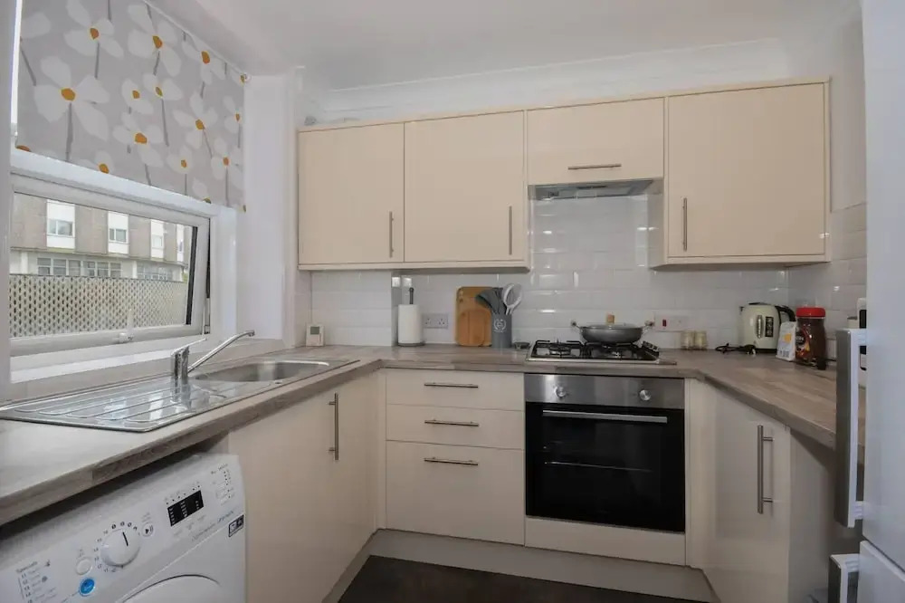 in Bournemouth With 2 Bedrooms and 1 Bathrooms