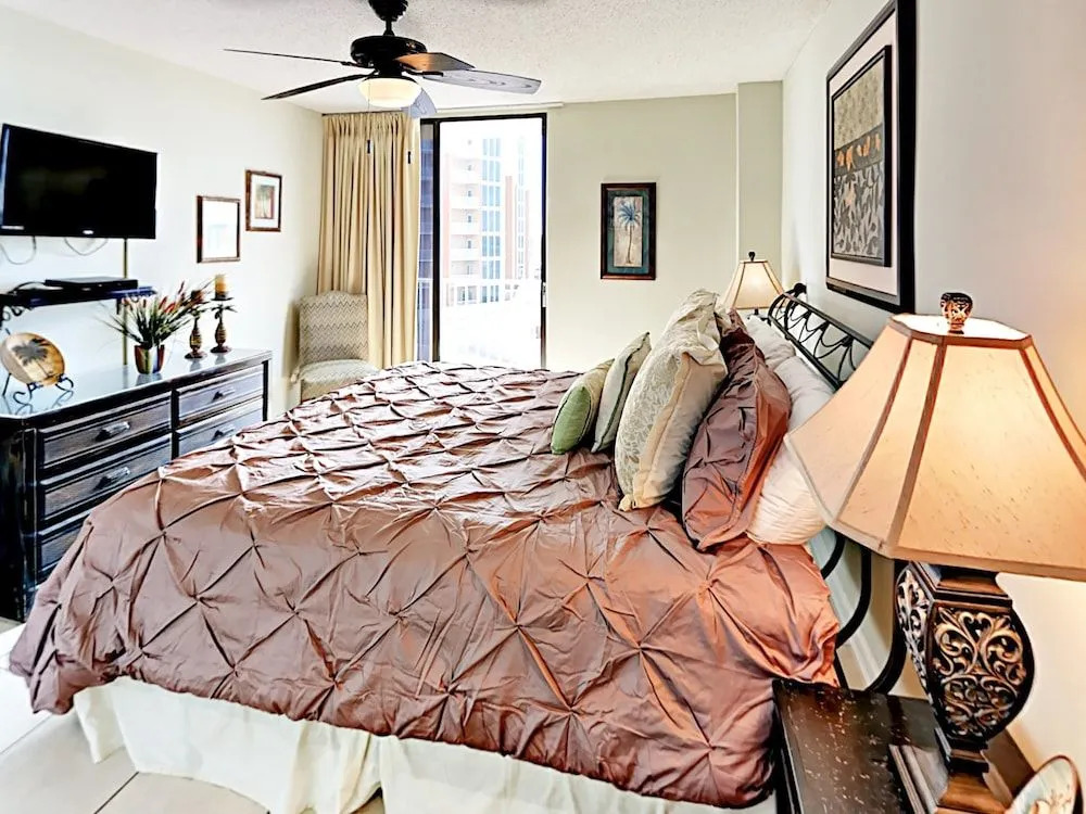 505 E Beach Boulevard Condo Unit 6A 2 Bedrooms 2 Bathrooms Condo
