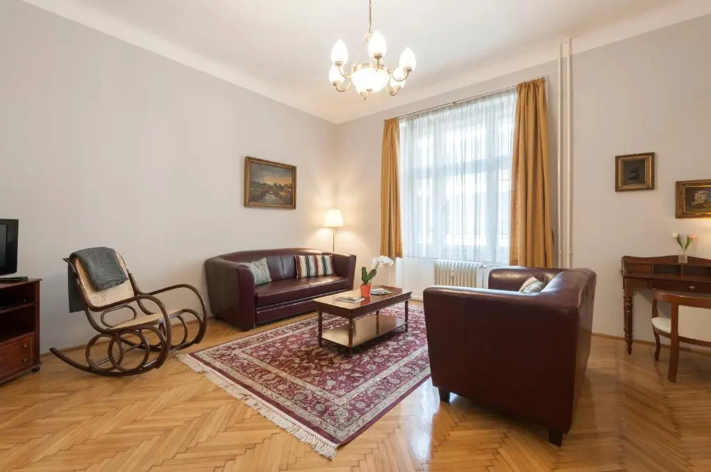 Liszt Ferenc LONG-TERM BUDGET Apartments
