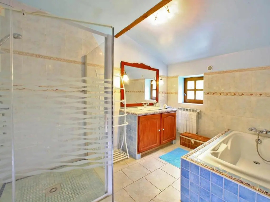 Charmante maison en pierre près de Sarlat avec jardin, animaux acceptés - FR-1-616-145