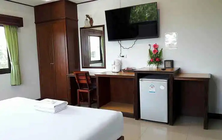 โรงแรมฟ้าพราวฝน Fah Proud Fon Hotel