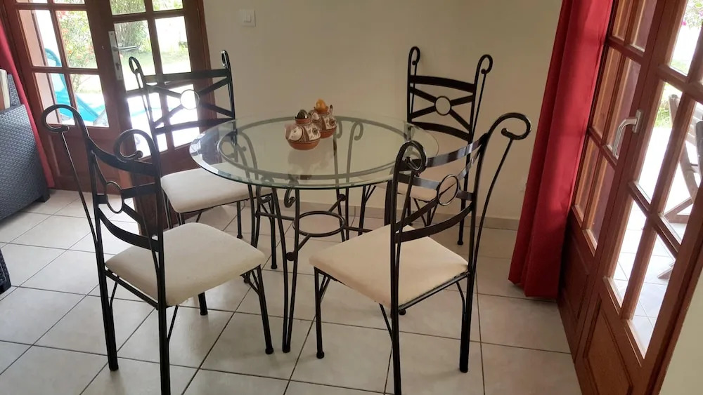 House with 3 Bedrooms in Deshaies, with Enclosed Garden And Wifi - 1 Km From the Beach