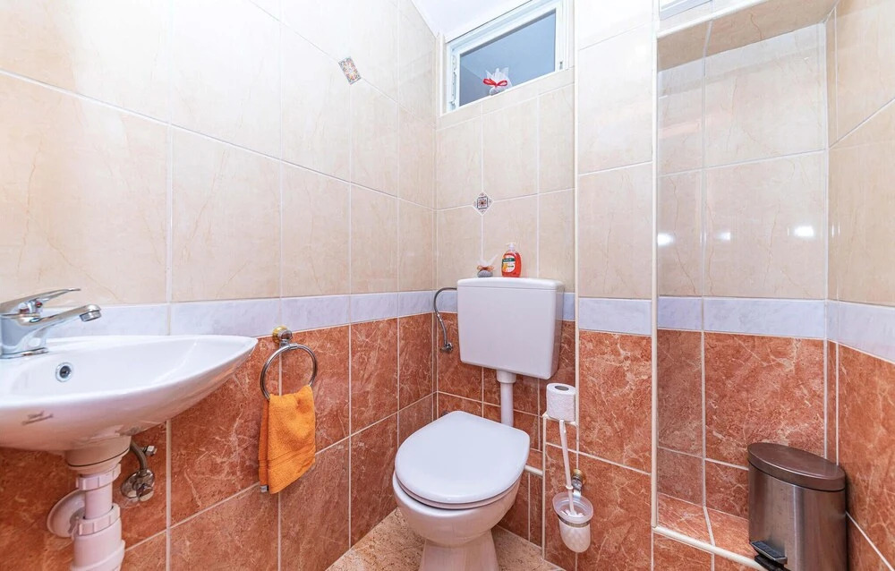 Amazing Apartment in Kastel Sucurac With Wifi and 3 Bedrooms