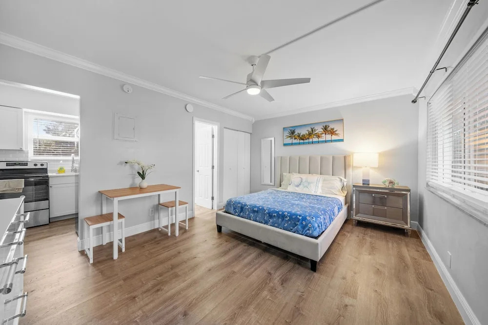 Riverbend Apartments by Lowkl