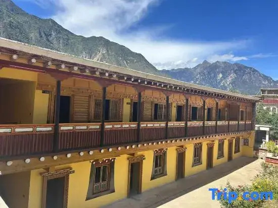 Huatang Yiyuan Boutique Homestay