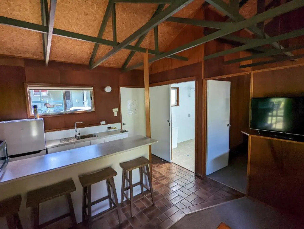 Capri Cabins