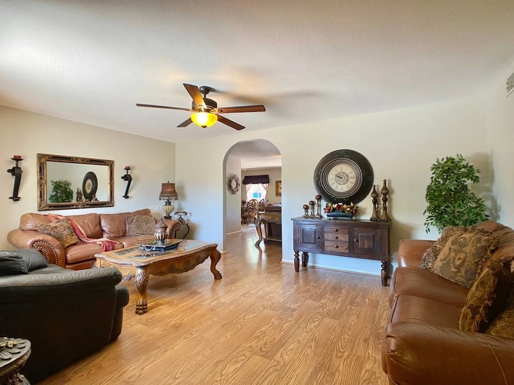 Mesa Calle Iglesia 5 Bedroom Home