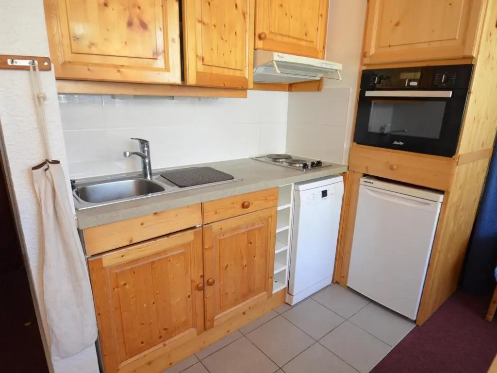 Appartement Les Menuires, 1 pièce, 4 personnes - FR-1-452-233