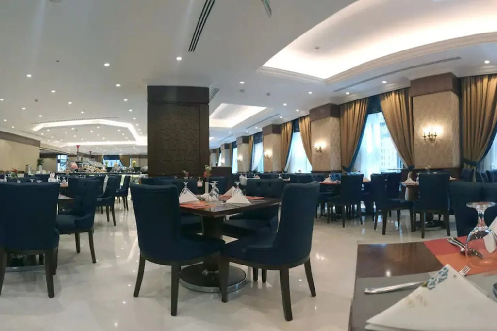 MADEN Hotel