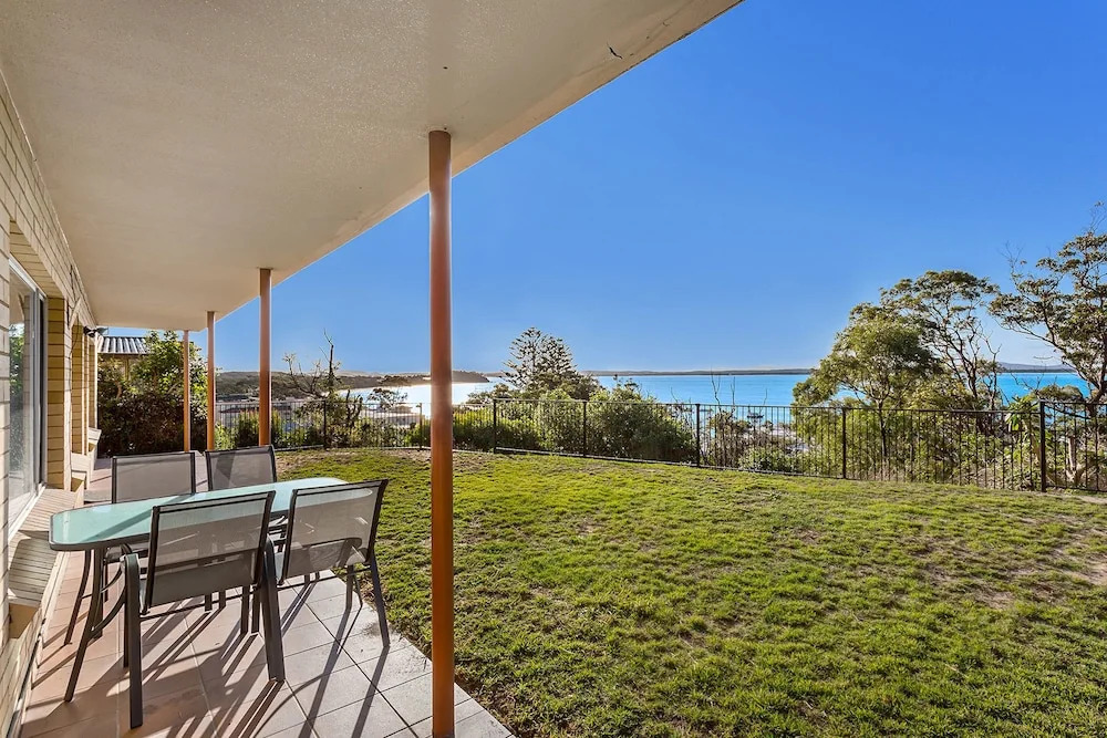 Ronald Avenue, 57
