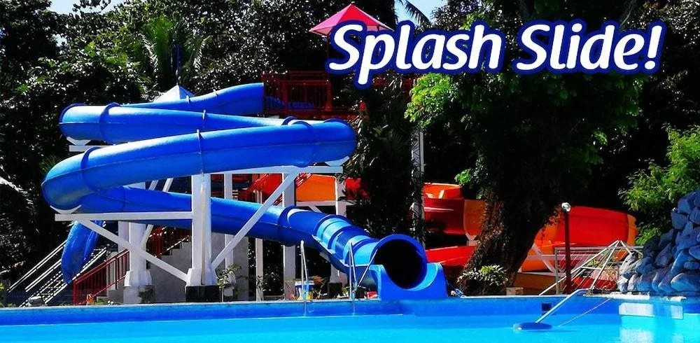 Villa Paraiso Resort & Waterpark